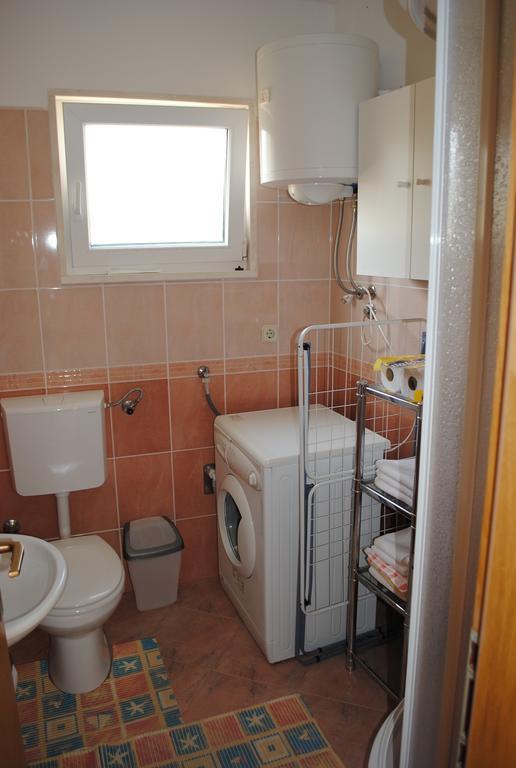 Apartments Kairos - Bili 9 Kastela Phòng bức ảnh